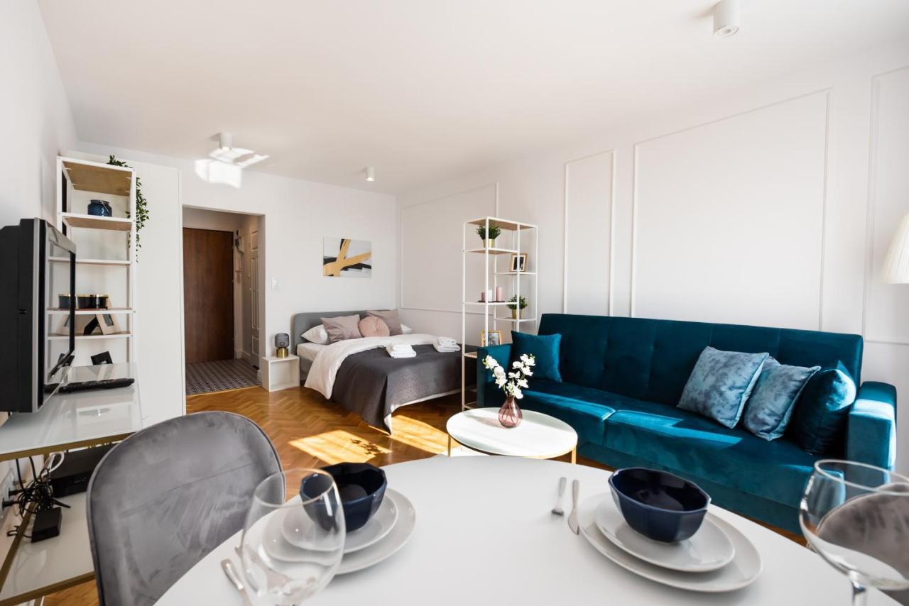 Metro Dworzec Gdanski Elegant Studio Apartment Варшава Екстериор снимка